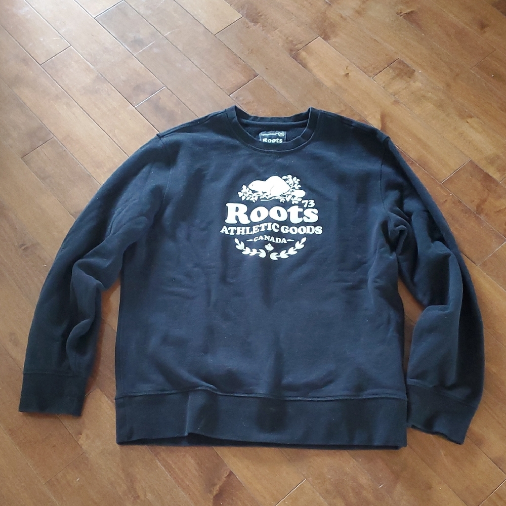 Roots Black Sweatshirt Men’s Size Medium – Great Condition